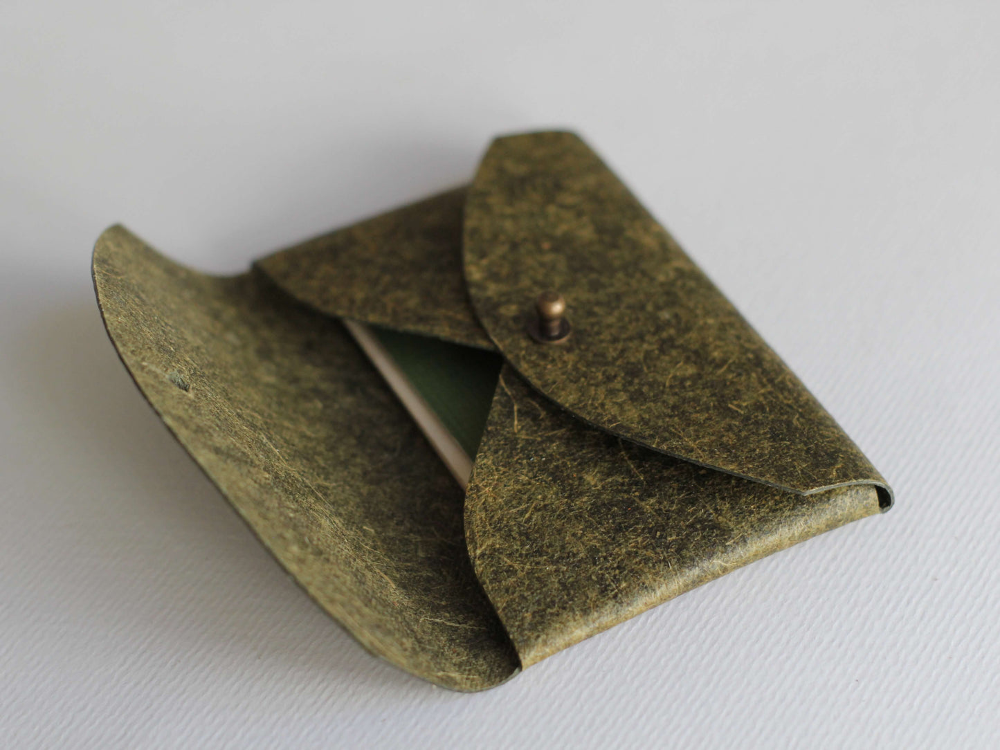 Mini portofel carduri din piele de cocos Malai