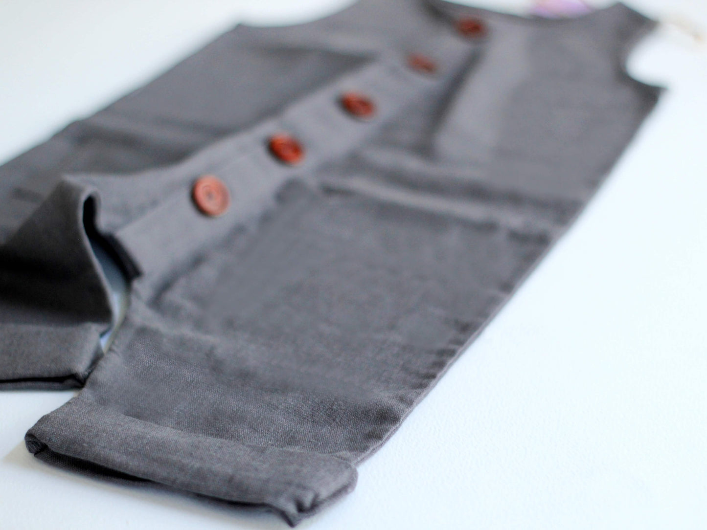 Salopeta din cu buzunare si nasturi