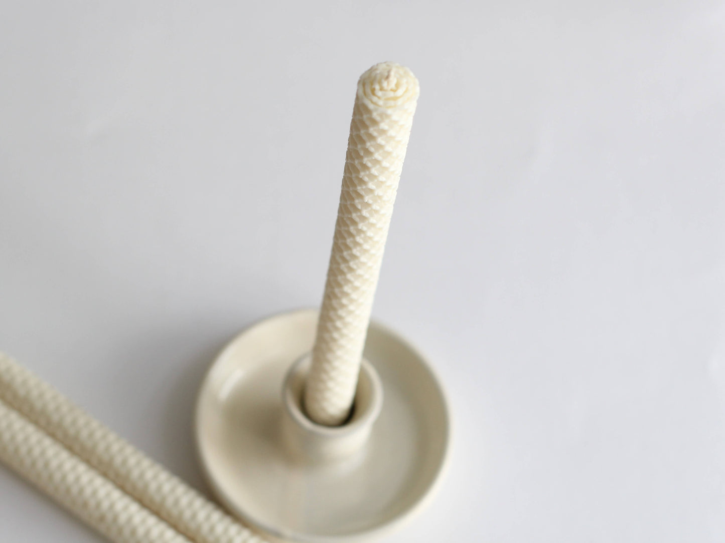 suport ceramica lumanare alba sfesnic