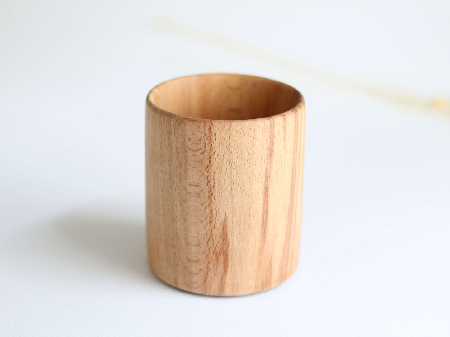 suport din lemn lucrat in romania