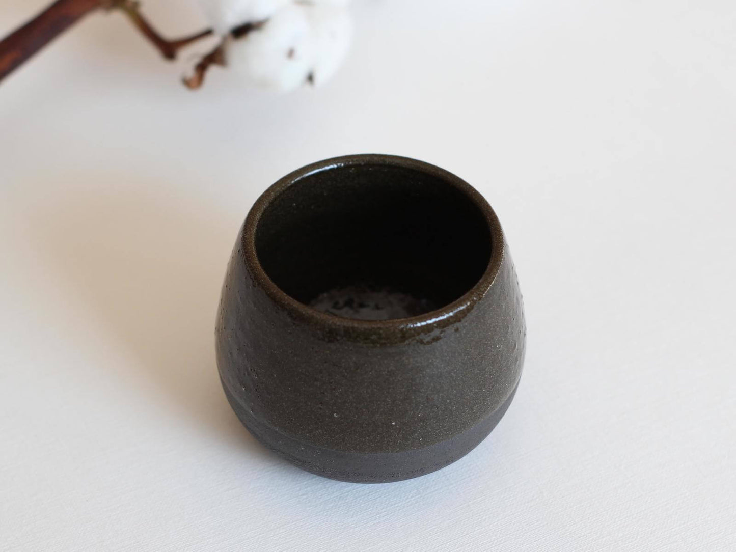 Cană rotunjoară din ceramică